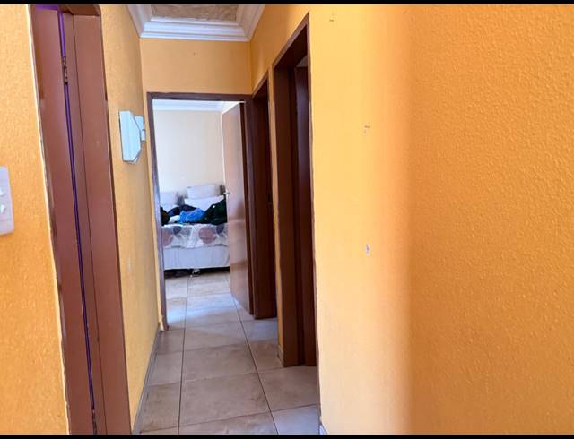 3 BEDROOM HOUSE FOR SALE IN TLHABANE WEST